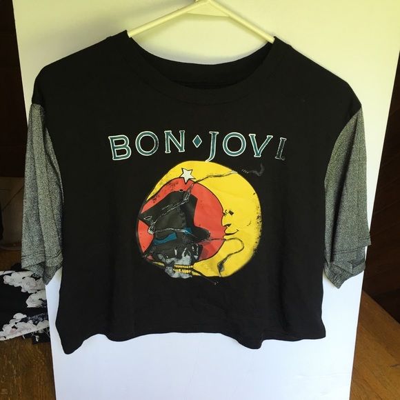 BON JOVI CROPPED BAND TEE NWOT - Picture 1 of 2